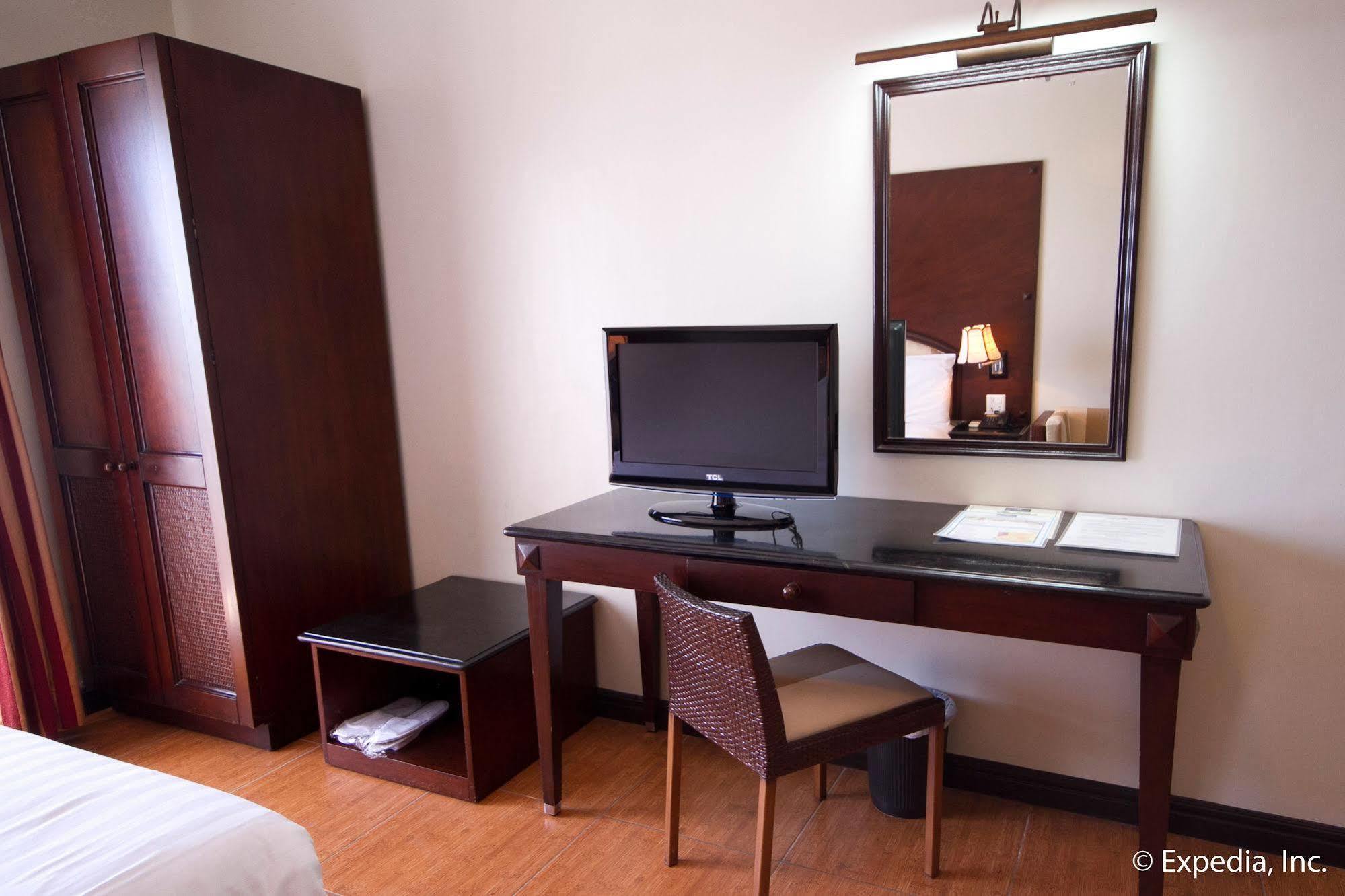 Egi Resort & Hotel Lapu-Lapu City Dış mekan fotoğraf
