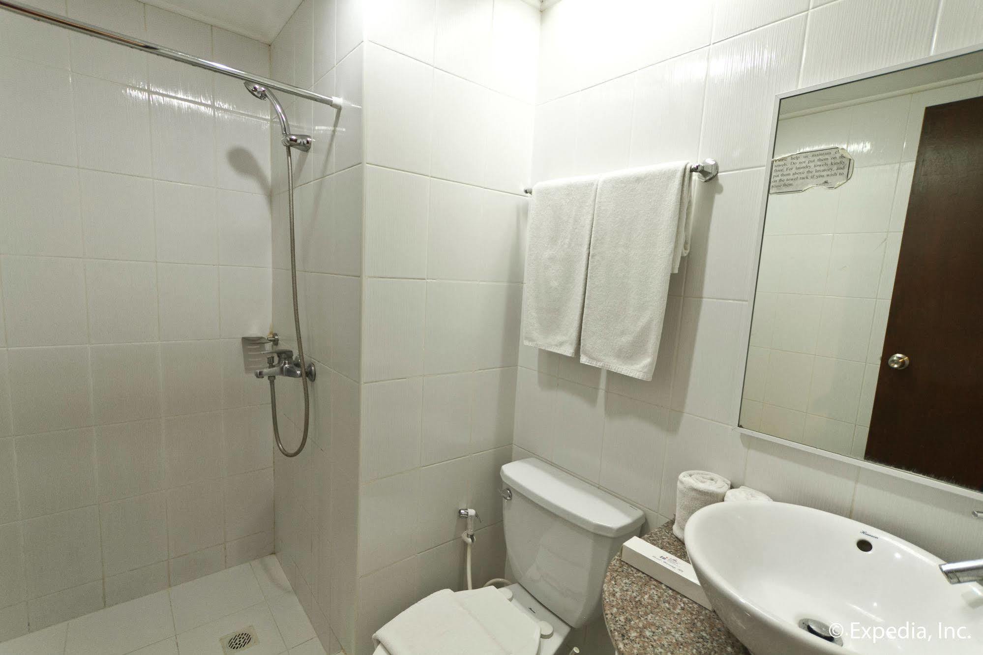 Egi Resort & Hotel Lapu-Lapu City Dış mekan fotoğraf